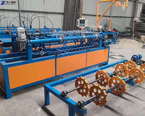 YG automatic chain link fencing machine